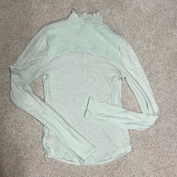 NWT- Free People Long Sleeve Top- size M - Picture 4 of 4